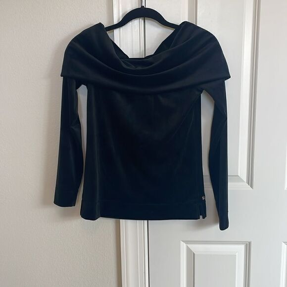 NWOT Lilly Pulitzer Belinda Velour Off The Shoulder Top - Picture 3 of 3